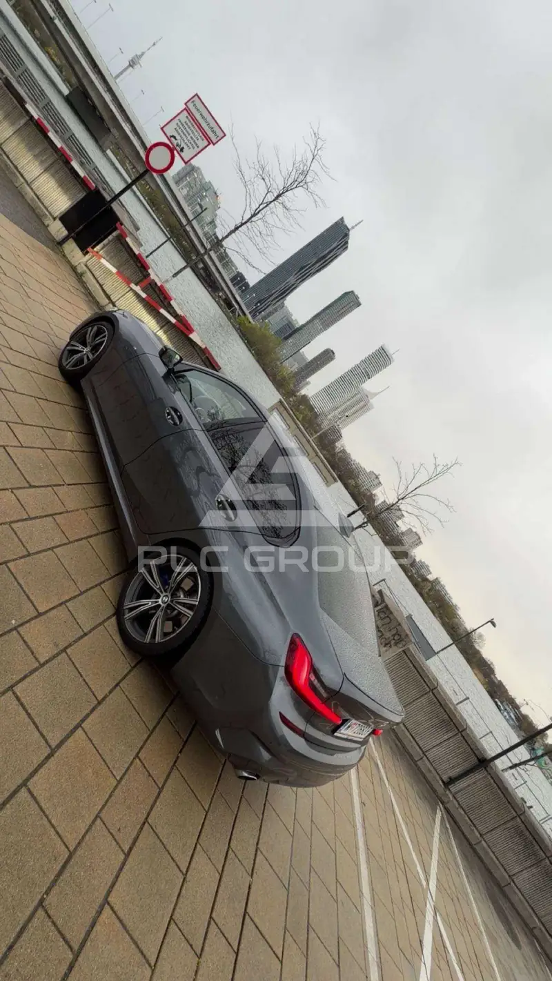 2020 BMW 330
