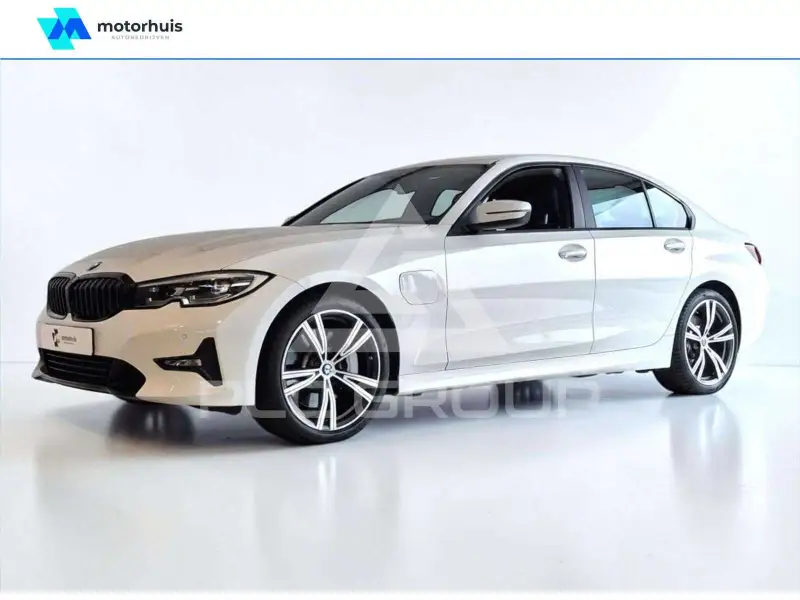 2020 BMW 330