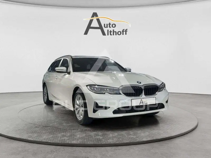 2020 BMW 330