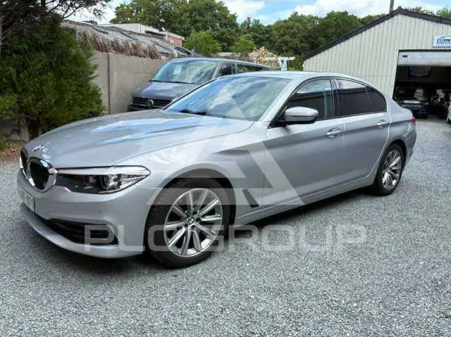 2020 BMW 520