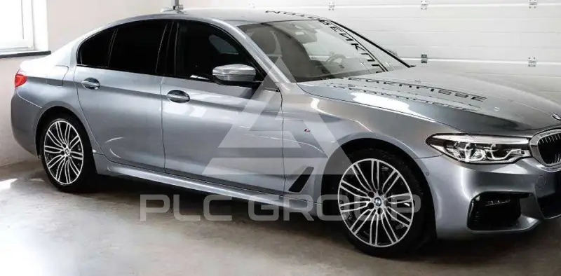 2020 BMW 520