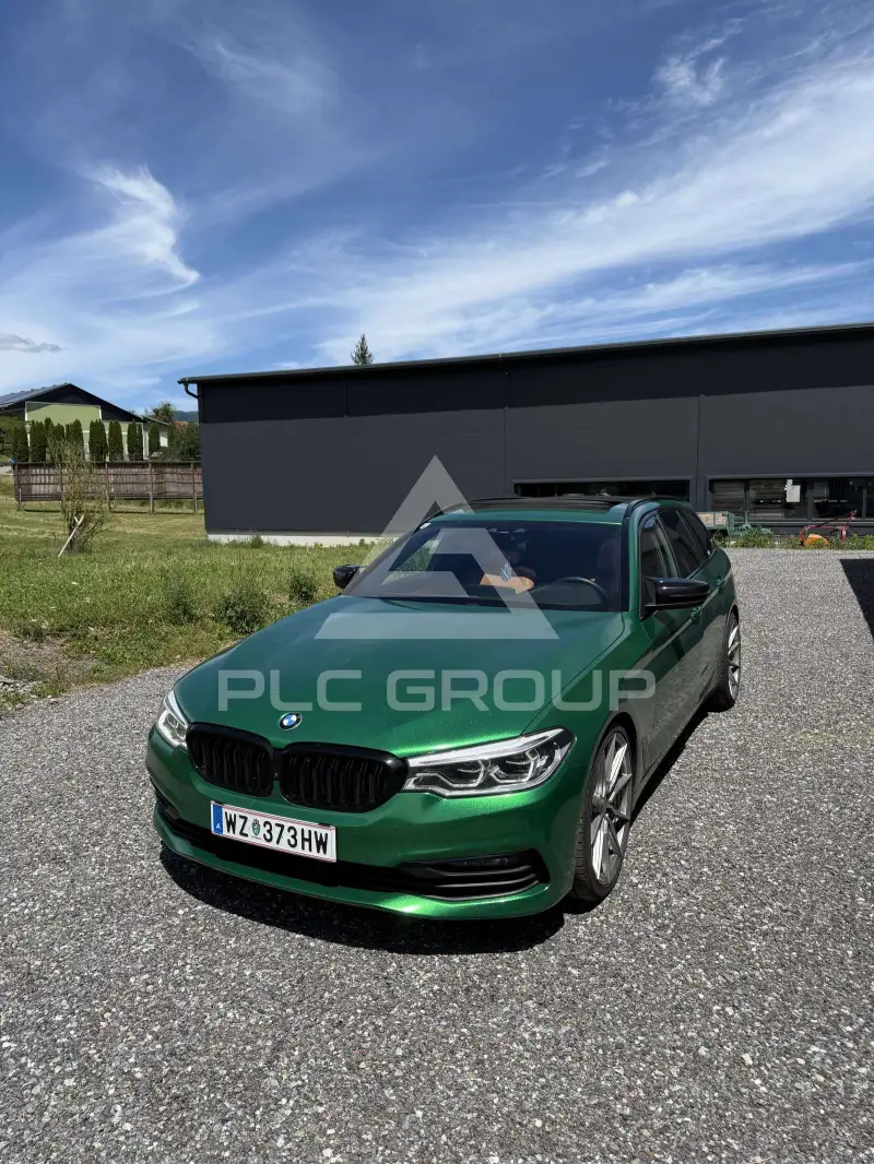 2020 BMW 520
