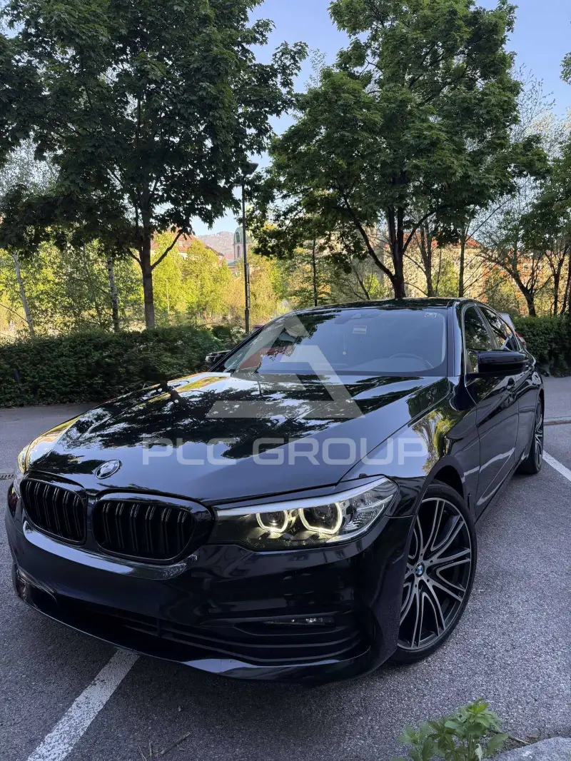 2020 BMW 520