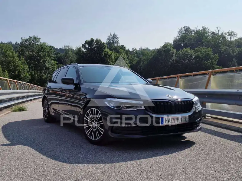 2020 BMW 520
