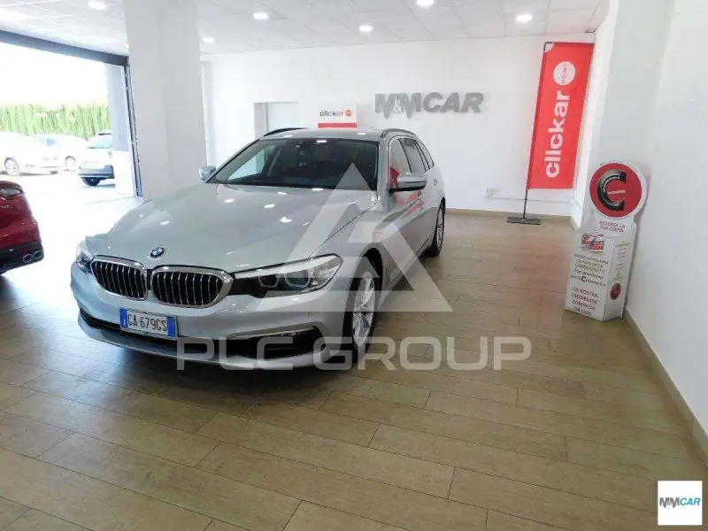 2020 BMW 520