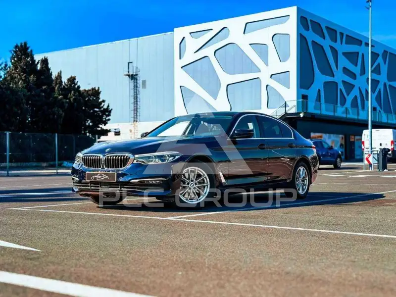 2020 BMW 520