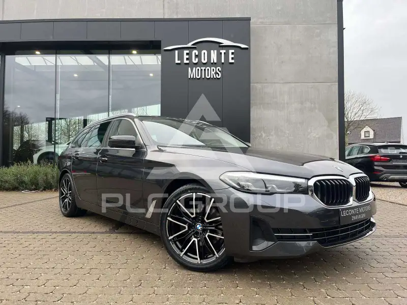 2020 BMW 520