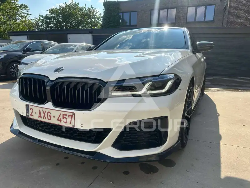 2020 BMW 520