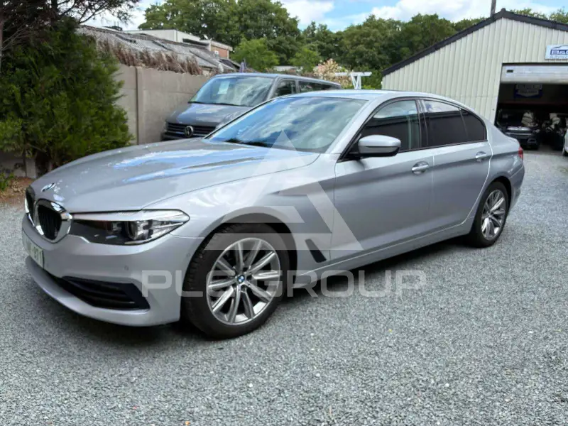 2020 BMW 520