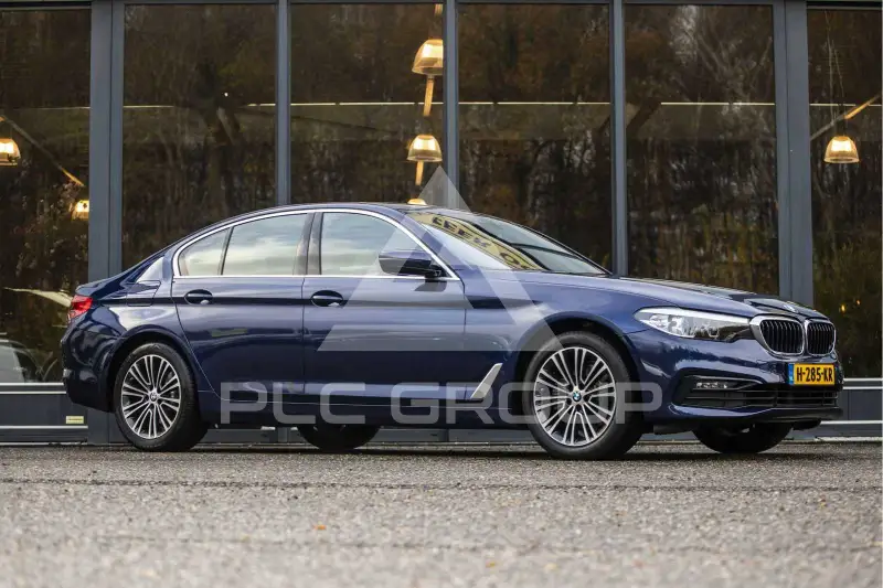 2020 BMW 520