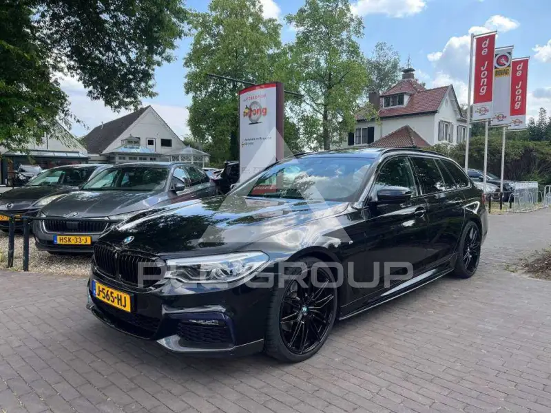 2020 BMW 520