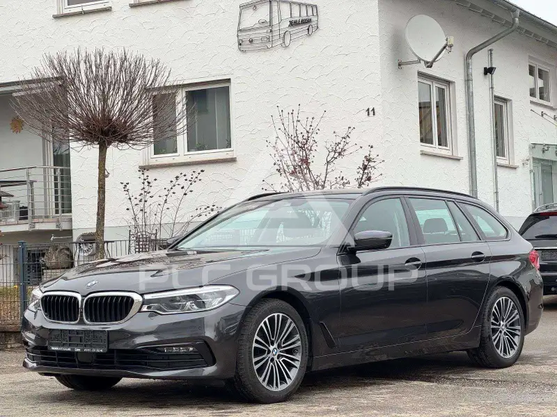 2020 BMW 520