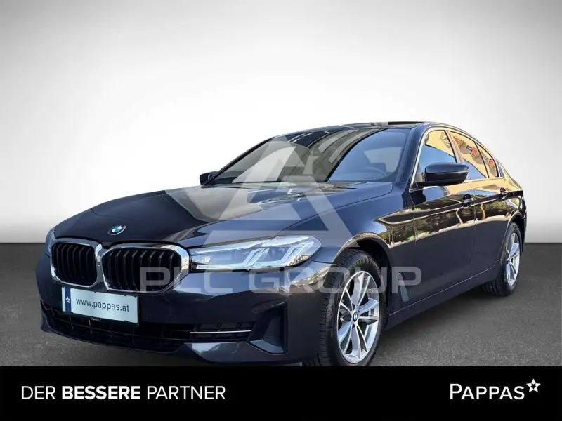 2020 BMW 520