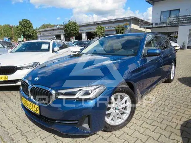 2020 BMW 520