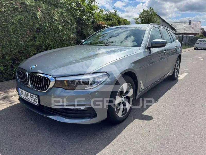 2020 BMW 520