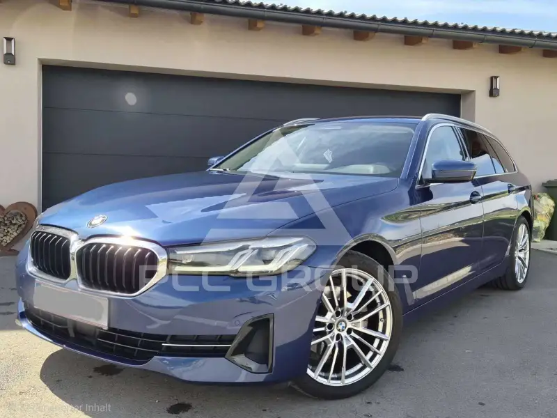 2020 BMW 520