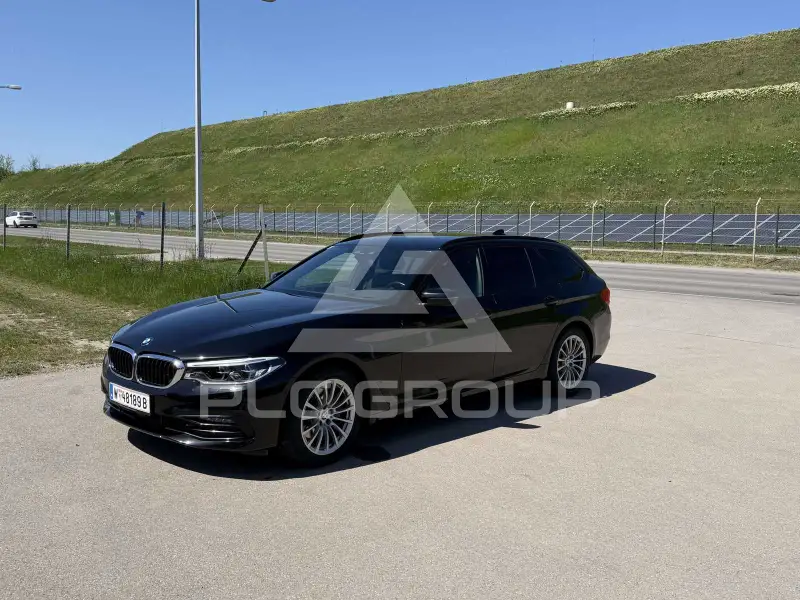 2020 BMW 520