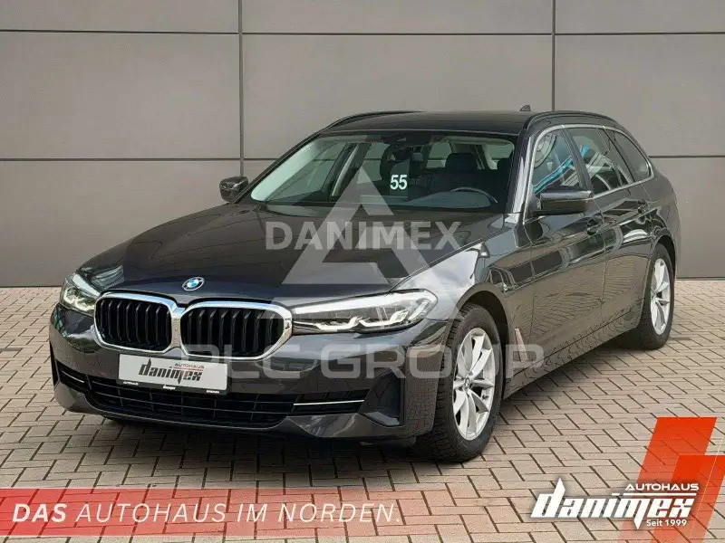 2020 BMW 520