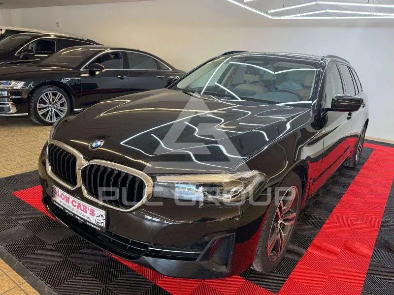 2020 BMW 520