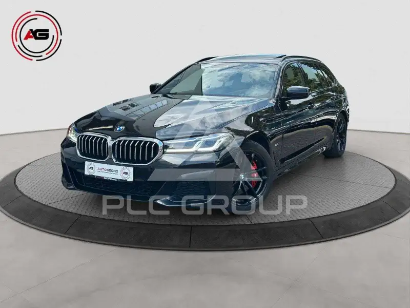 2020 BMW 520