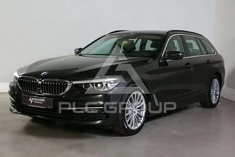 2020 BMW 520