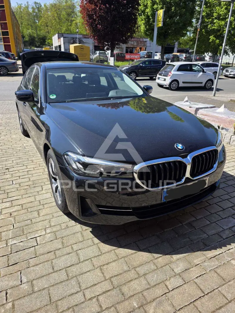2020 BMW 520