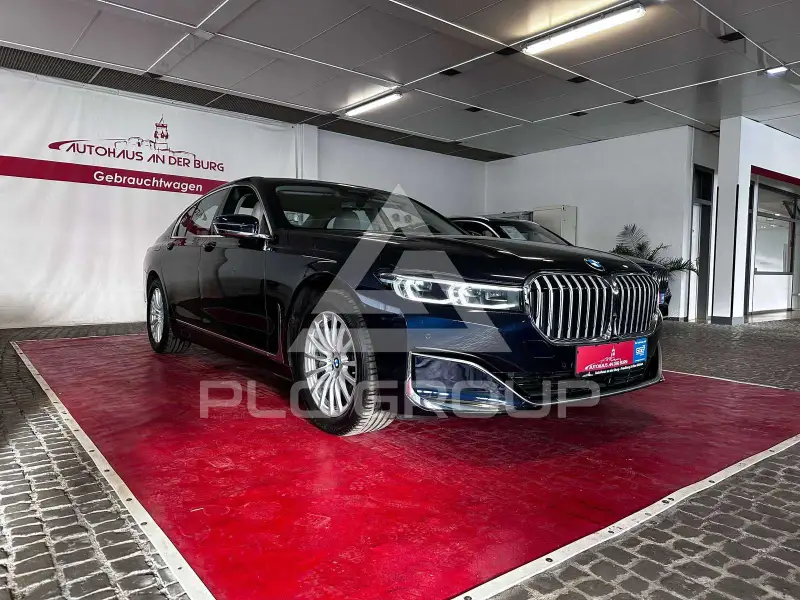 2020 BMW 730