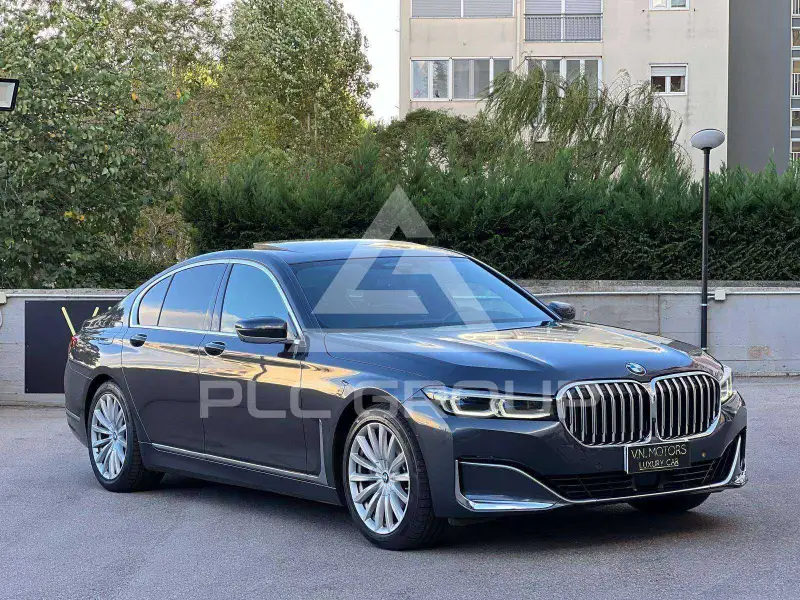 2020 BMW 730