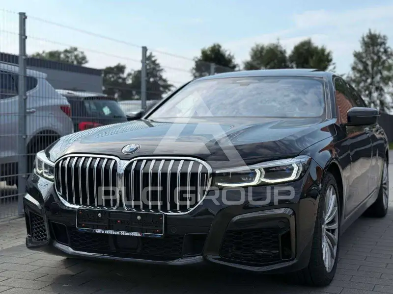 2020 BMW 730