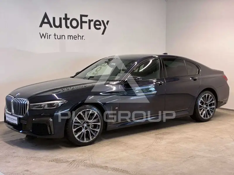 2020 BMW 730