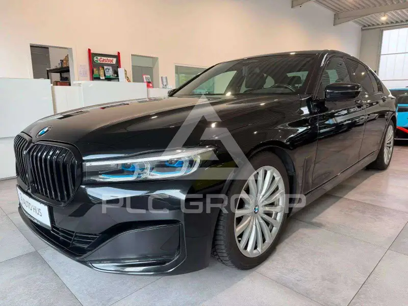2020 BMW 730