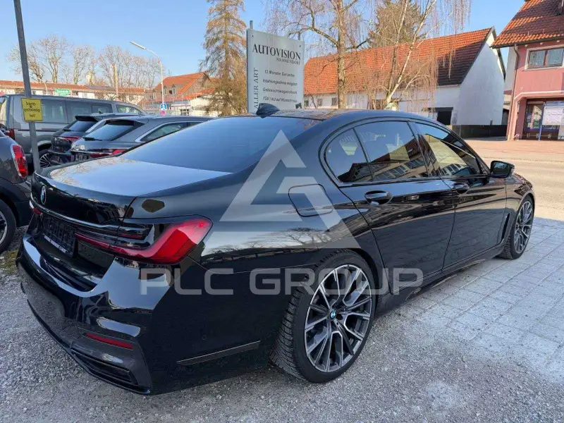 2020 BMW 730