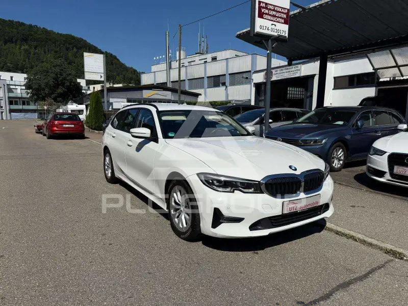 2020 BMW 318