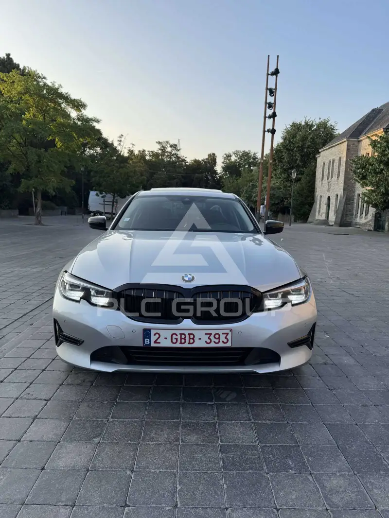 2020 BMW 318