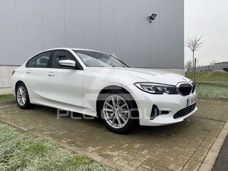 2020 BMW 318