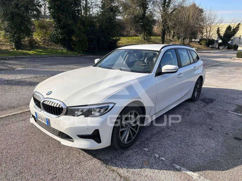 2020 BMW 318
