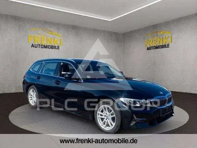 2020 BMW 318