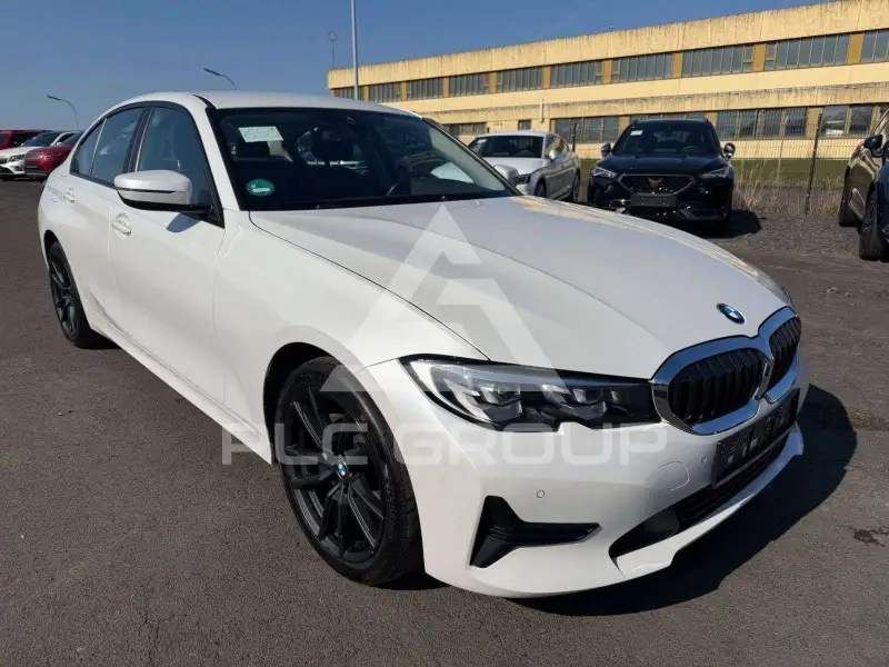 2020 BMW 318