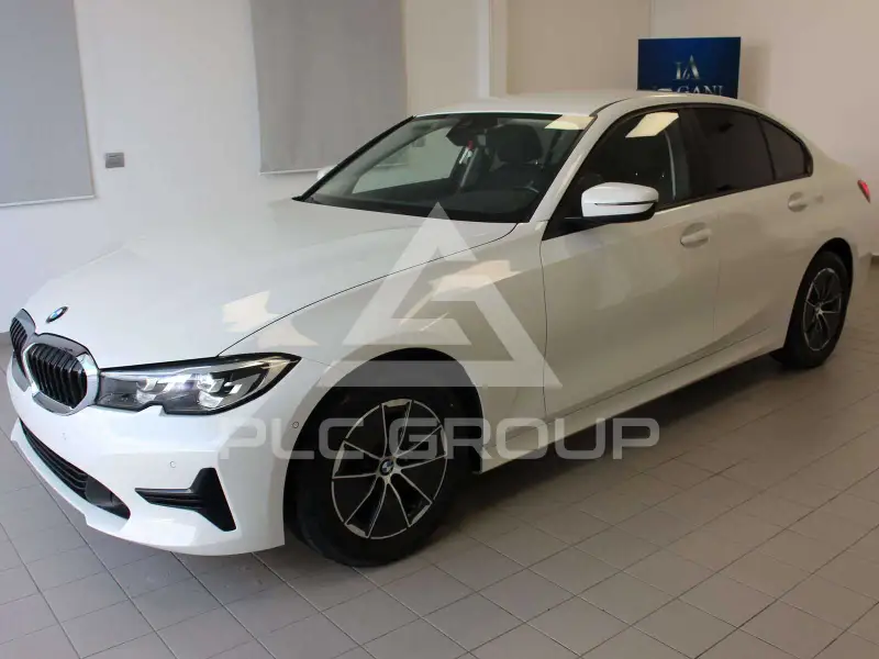 2020 BMW 318