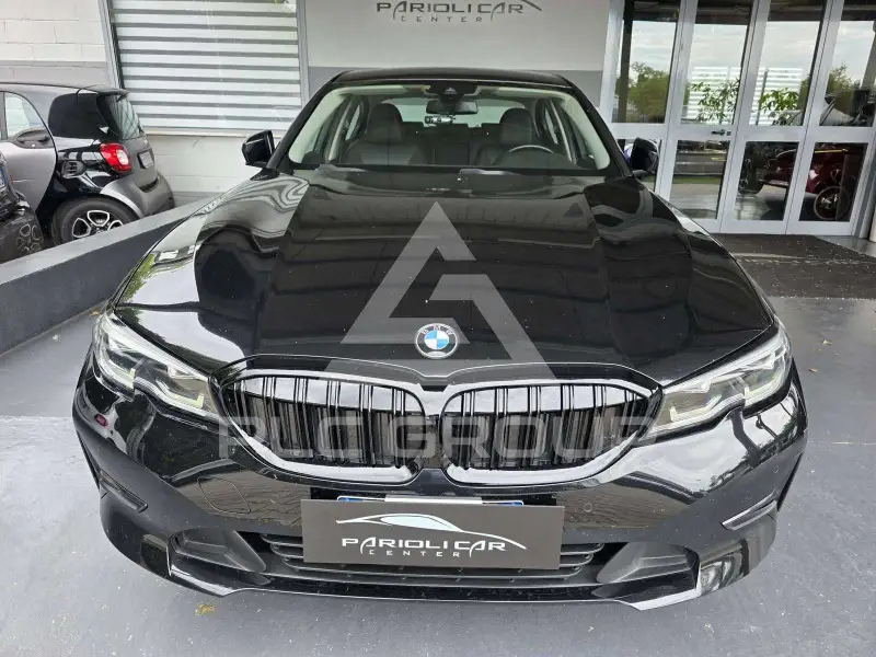2020 BMW 318