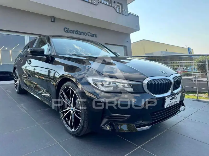 2020 BMW 318