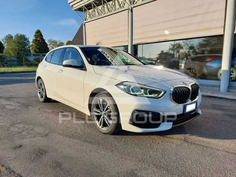 2020 BMW 118