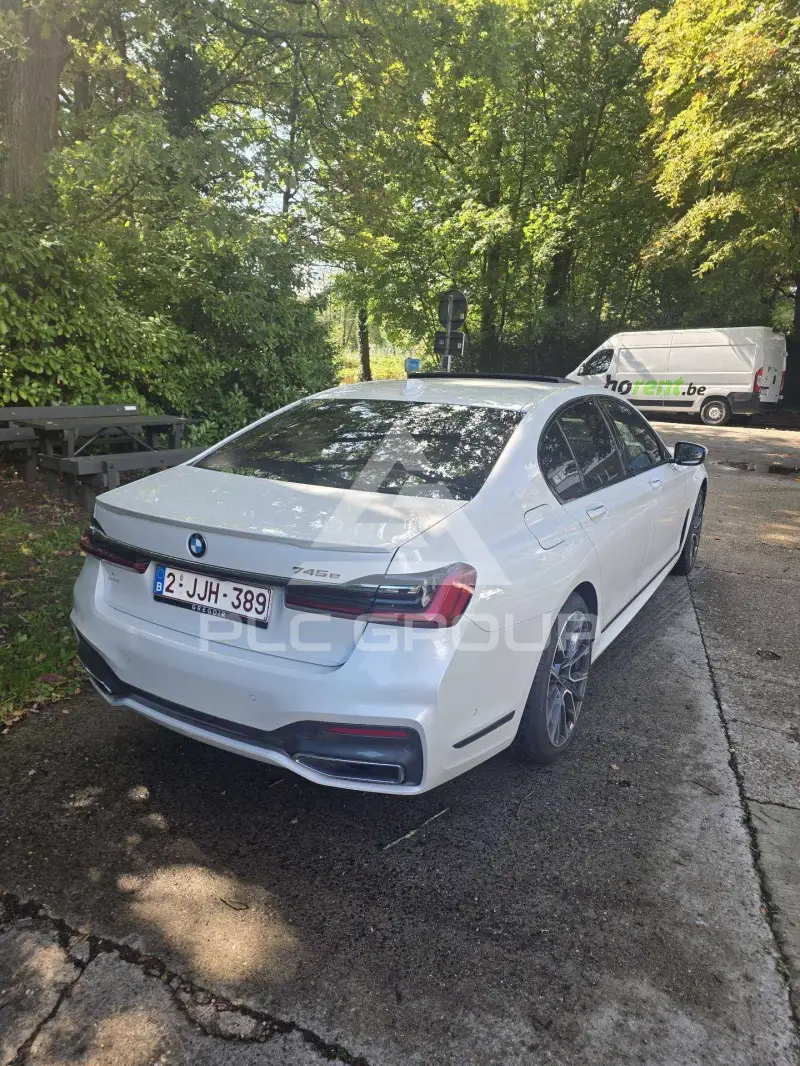 2020 BMW 745