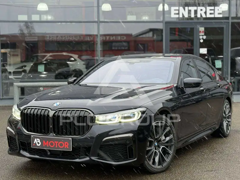 2020 BMW 745