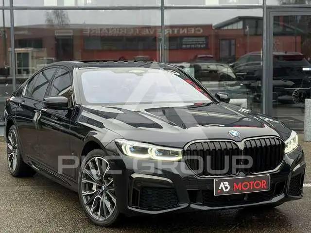 2020 BMW 745