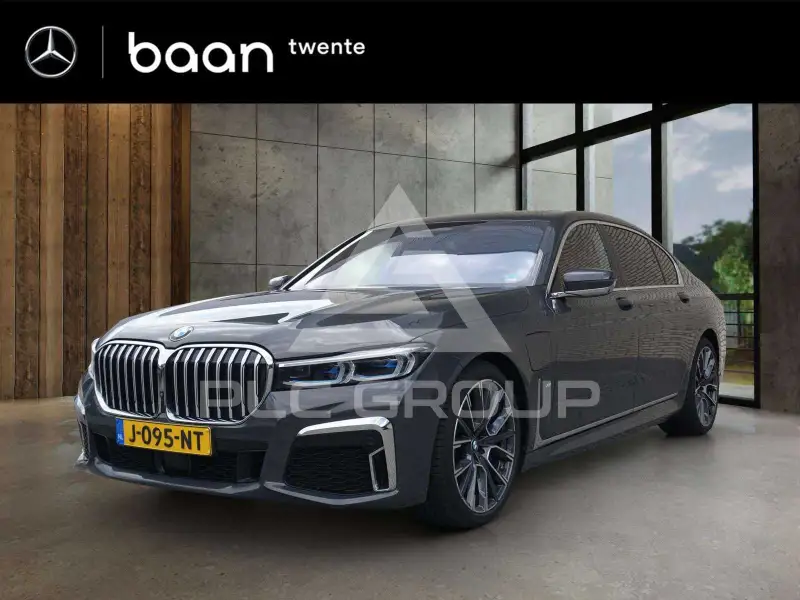 2020 BMW 745