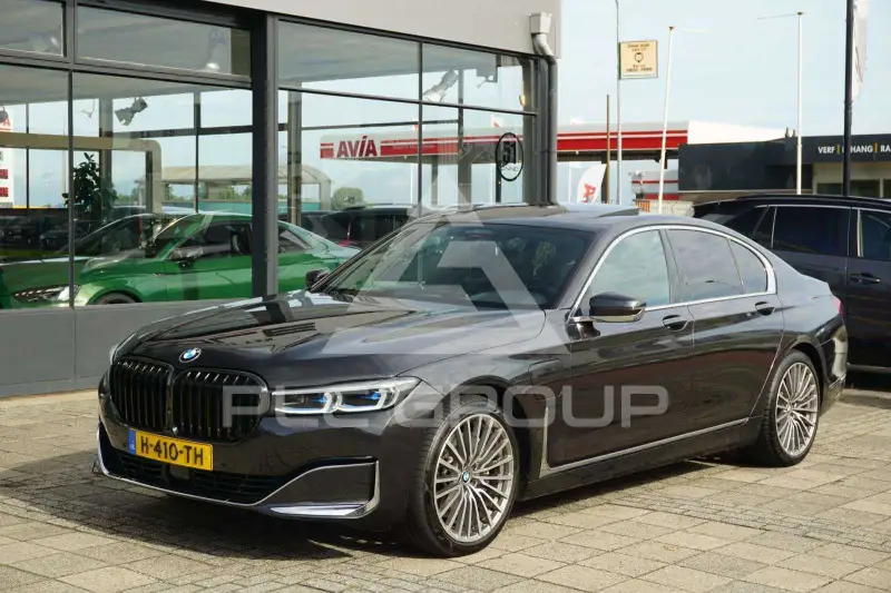2020 BMW 745