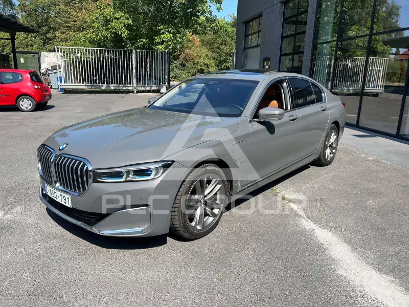 2020 BMW 745
