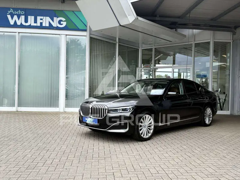 2020 BMW 745