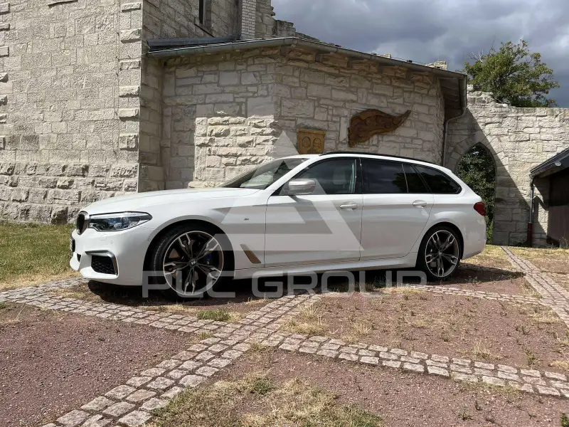 2020 BMW 550M